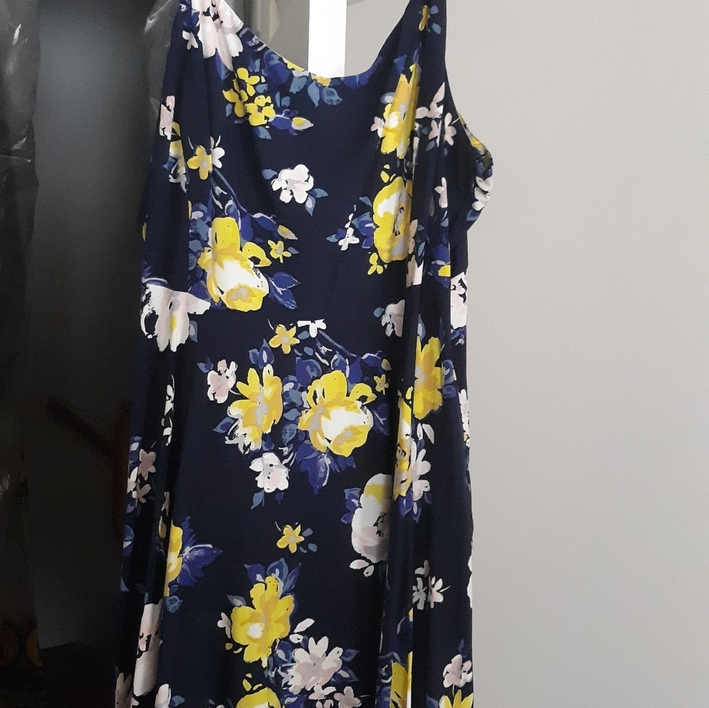 Old Navy Summer Dress...NWOT SUMMER CLEARANCE